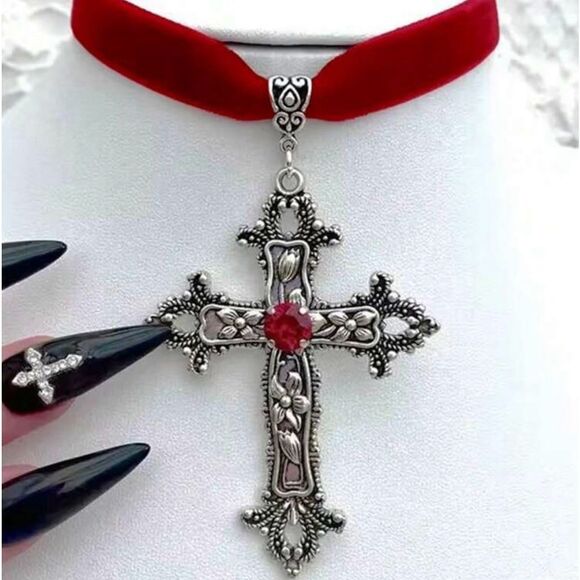 Vintage Style Victorian Regency Goth Red Velvet Silver Brushed Cross Pendant - Picture 1 of 8